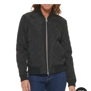 Levi’s DIAMOND QUILTED BOMBER JACKET SIZE L